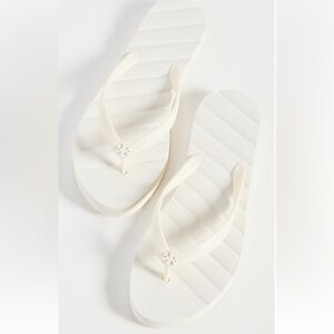 Tory Burch Kira Flip Flop in Ivory in size 10